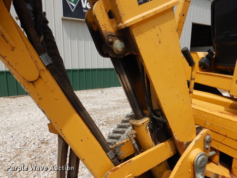 image for item IQ9711 2008 Vermeer RTX1250  cable plow