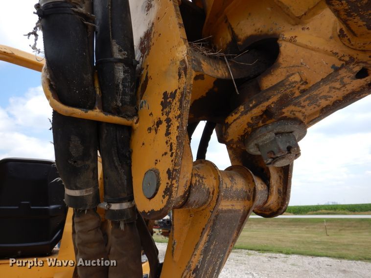 image for item IQ9711 2008 Vermeer RTX1250  cable plow