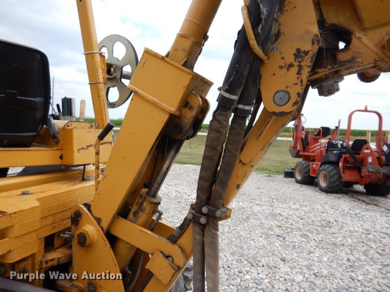 image for item IQ9711 2008 Vermeer RTX1250  cable plow