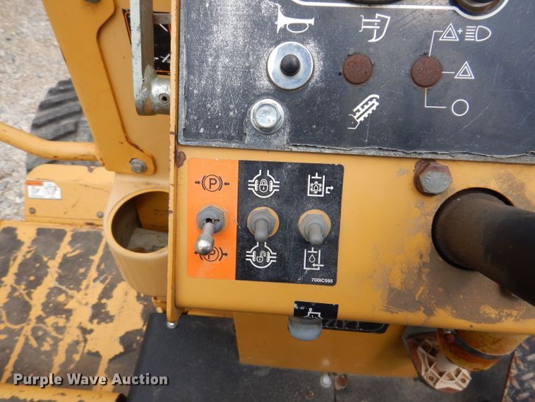 image for item IQ9711 2008 Vermeer RTX1250  cable plow