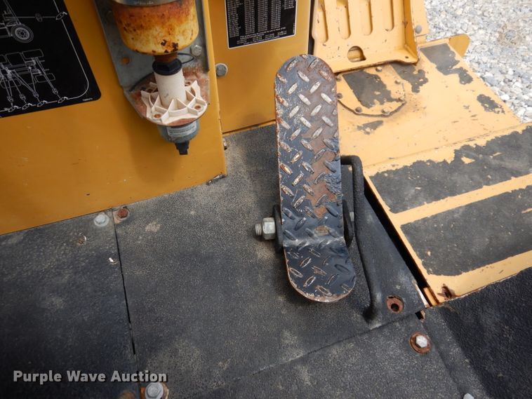 image for item IQ9711 2008 Vermeer RTX1250  cable plow