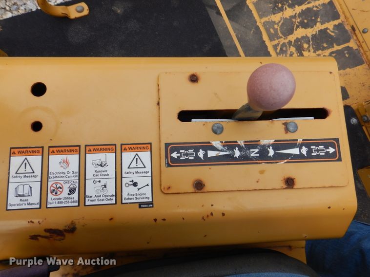 image for item IQ9711 2008 Vermeer RTX1250  cable plow