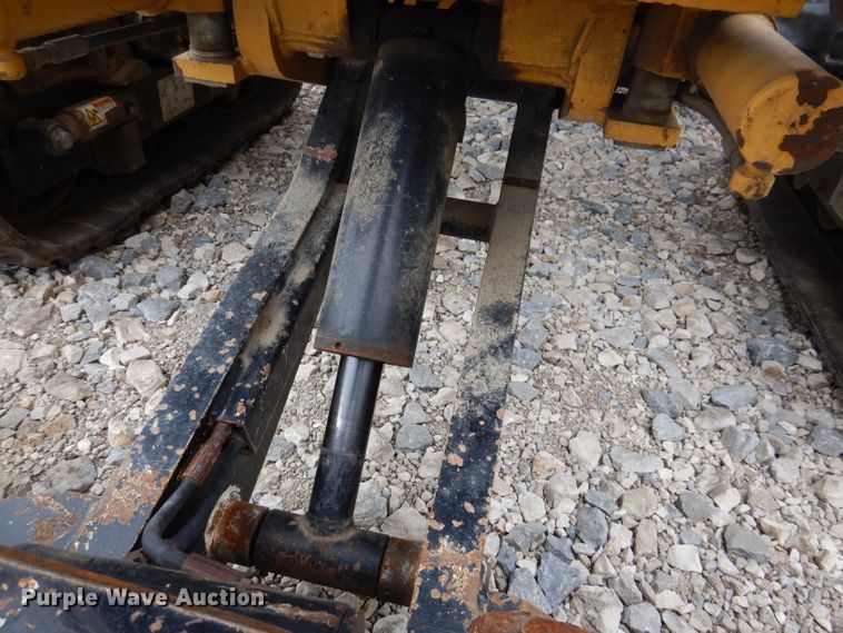 image for item IQ9711 2008 Vermeer RTX1250  cable plow