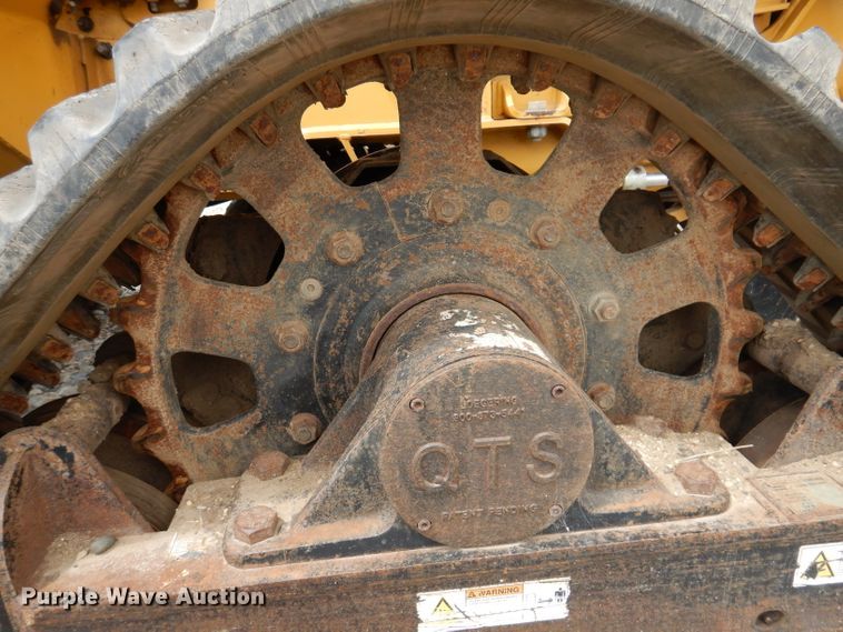 image for item IQ9711 2008 Vermeer RTX1250  cable plow