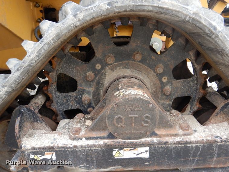 image for item IQ9711 2008 Vermeer RTX1250  cable plow