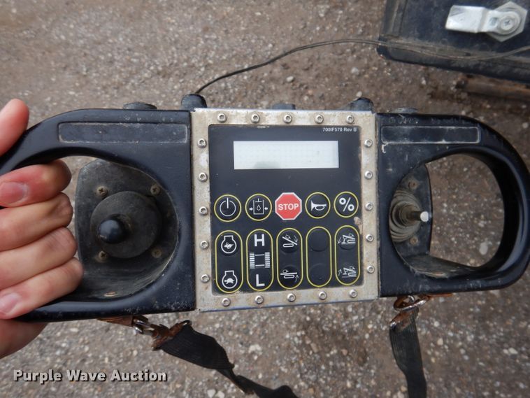 image for item IQ9712 2013 Vermeer D24X40 Series II  directional boring unit