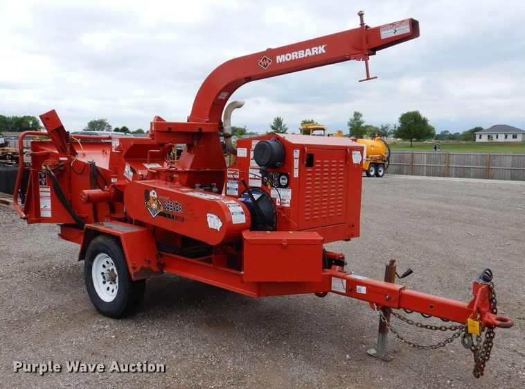 image for item IQ9715 2015 Morbark Beever M12R  wood chipper
