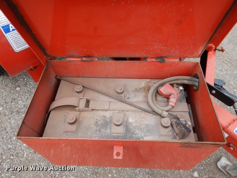 image for item IQ9715 2015 Morbark Beever M12R  wood chipper