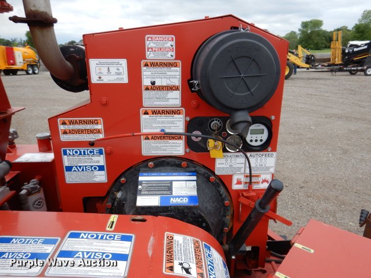 image for item IQ9715 2015 Morbark Beever M12R  wood chipper