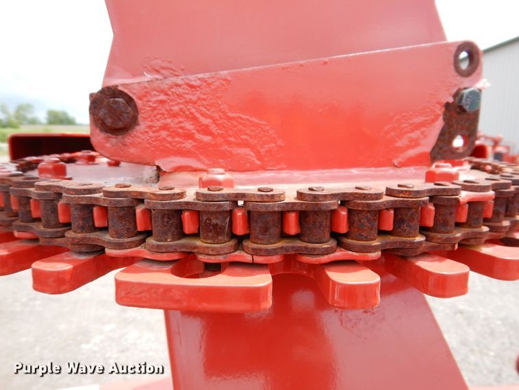 image for item IQ9715 2015 Morbark Beever M12R  wood chipper