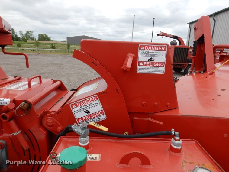 image for item IQ9715 2015 Morbark Beever M12R  wood chipper