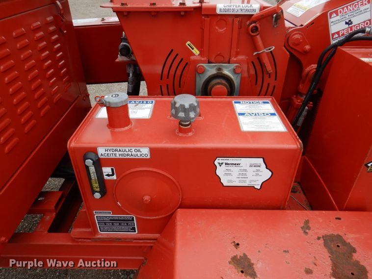 image for item IQ9715 2015 Morbark Beever M12R  wood chipper