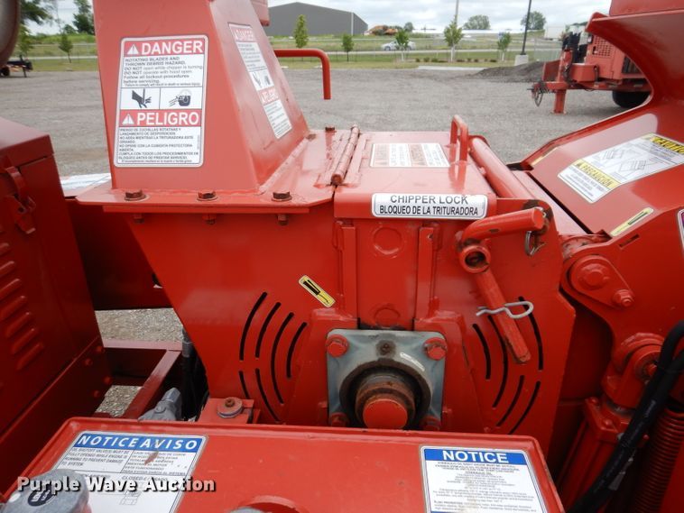 image for item IQ9715 2015 Morbark Beever M12R  wood chipper