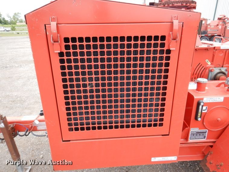 image for item IQ9715 2015 Morbark Beever M12R  wood chipper