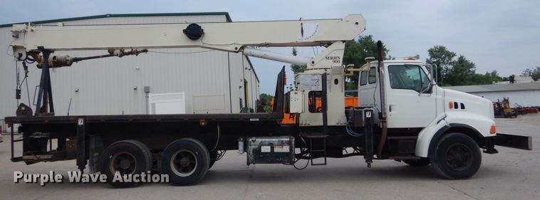 image for item IT9208 1998 Ford LT9513  crane truck