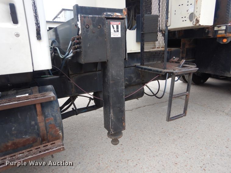 image for item IT9208 1998 Ford LT9513  crane truck