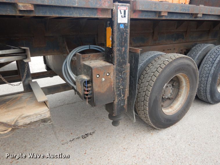 image for item IT9208 1998 Ford LT9513  crane truck