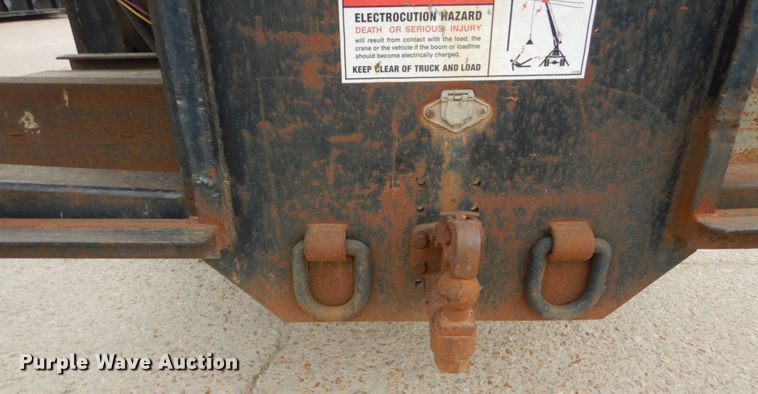 image for item IT9208 1998 Ford LT9513  crane truck