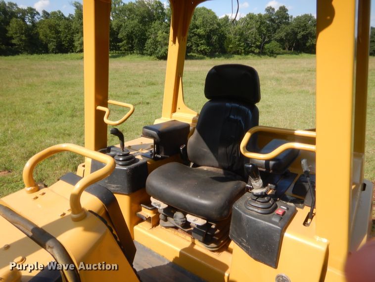 image for item IT9595 2007 Caterpillar D5G LGP  dozer