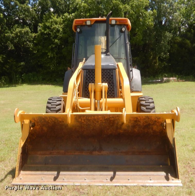 image for item IT9608 2003 John Deere 310SG  backhoe