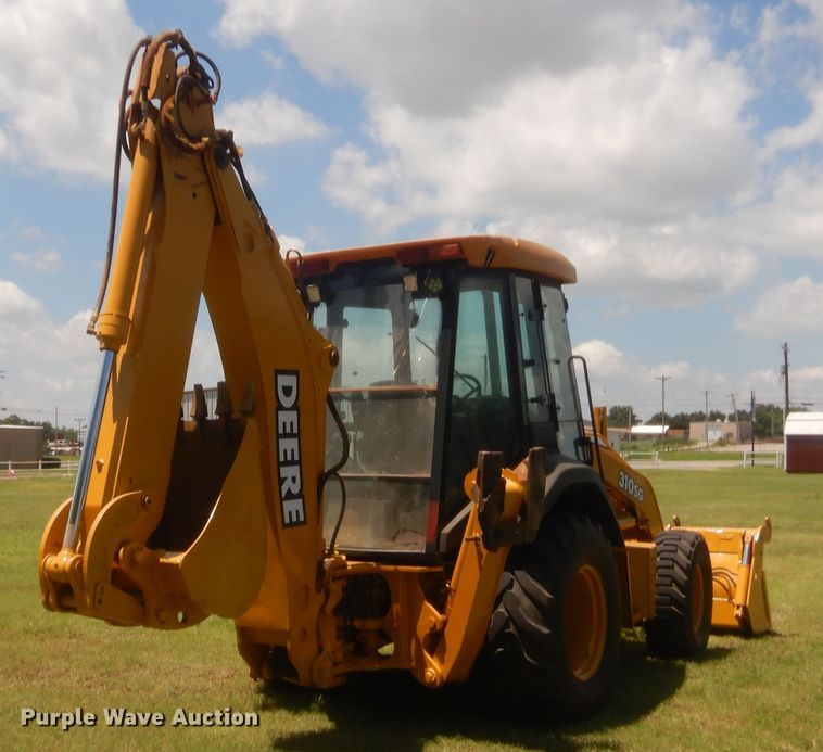 image for item IT9608 2003 John Deere 310SG  backhoe