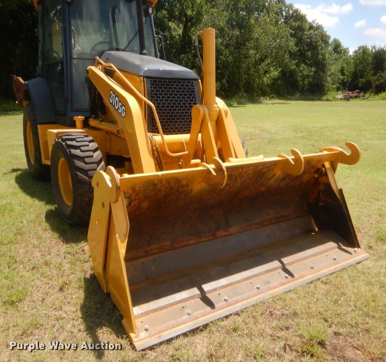 image for item IT9608 2003 John Deere 310SG  backhoe