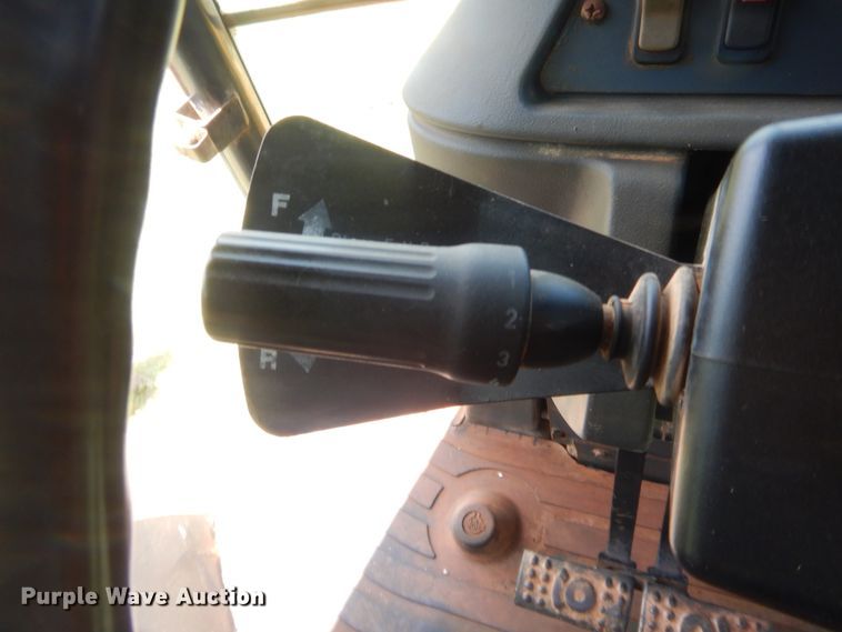 image for item IT9608 2003 John Deere 310SG  backhoe