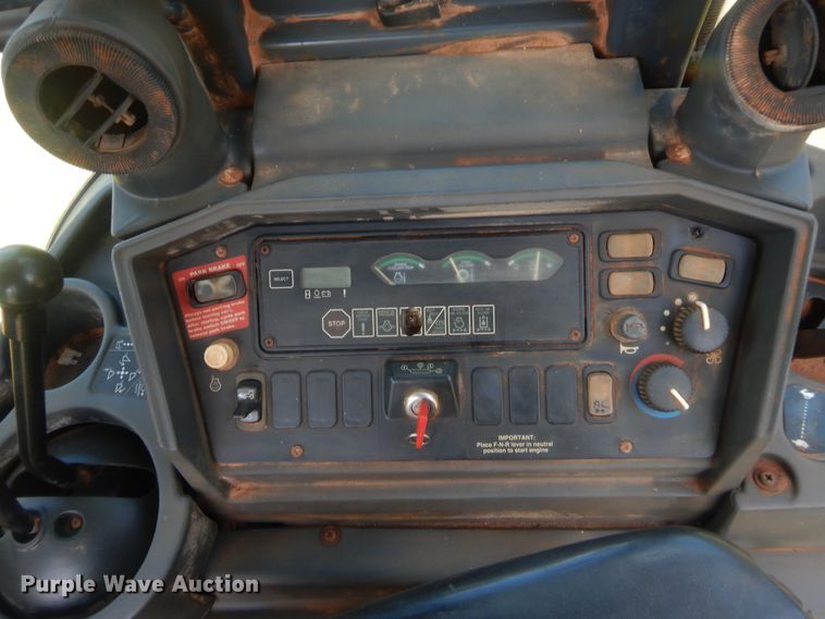 image for item IT9608 2003 John Deere 310SG  backhoe