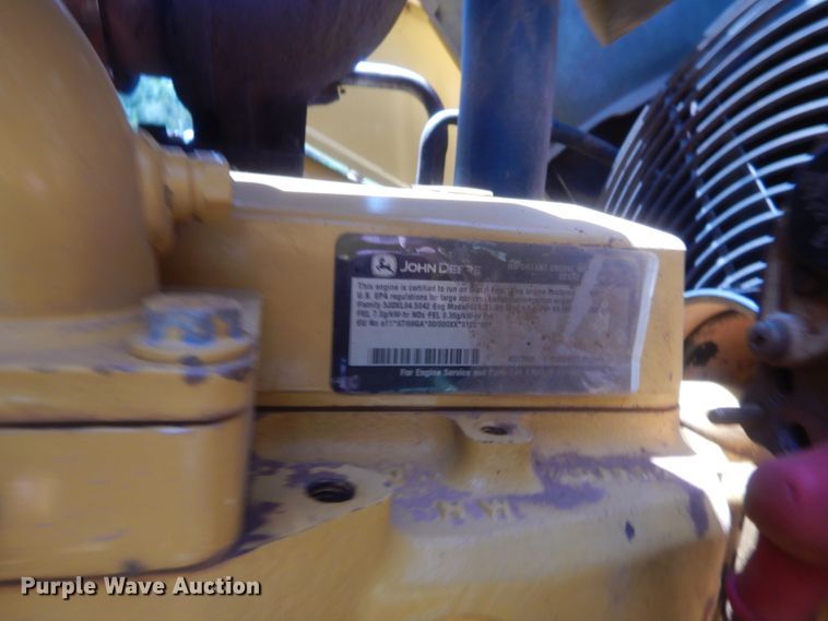 image for item IT9608 2003 John Deere 310SG  backhoe