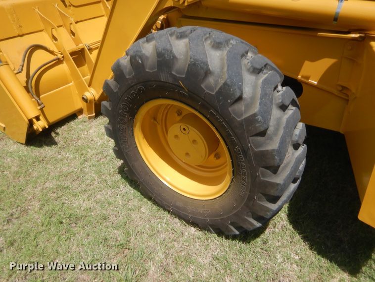 image for item IT9608 2003 John Deere 310SG  backhoe