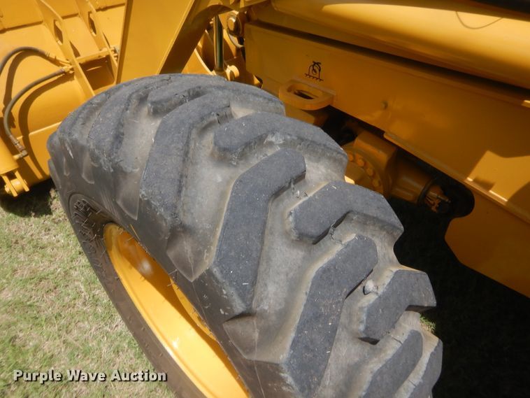 image for item IT9608 2003 John Deere 310SG  backhoe