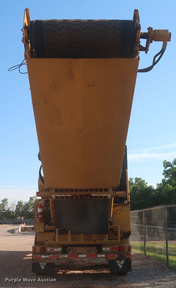 image for item IT9609 2014 Vermeer HG4000  horizontal grinder