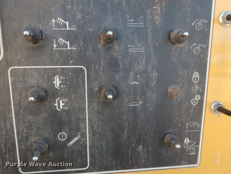 image for item IT9609 2014 Vermeer HG4000  horizontal grinder