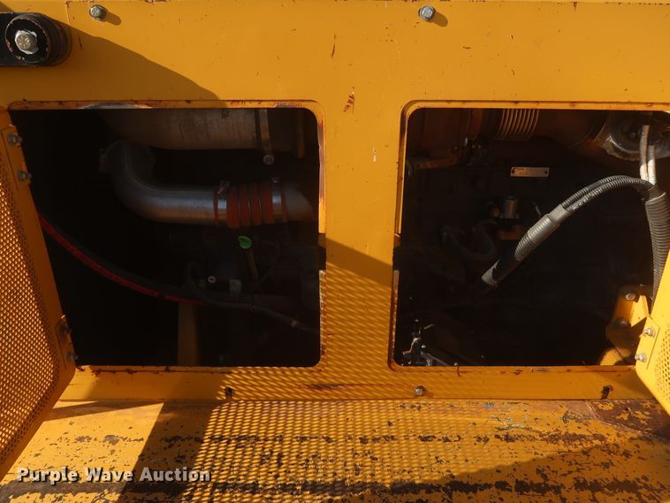 image for item IT9609 2014 Vermeer HG4000  horizontal grinder