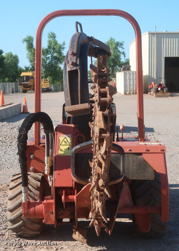 image for item IT9610 1997 Ditch Witch 3700  trencher