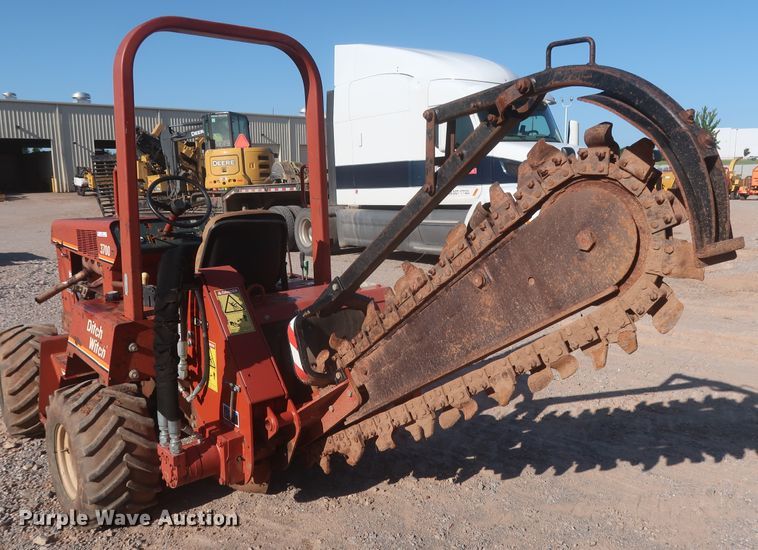 image for item IT9610 1997 Ditch Witch 3700  trencher