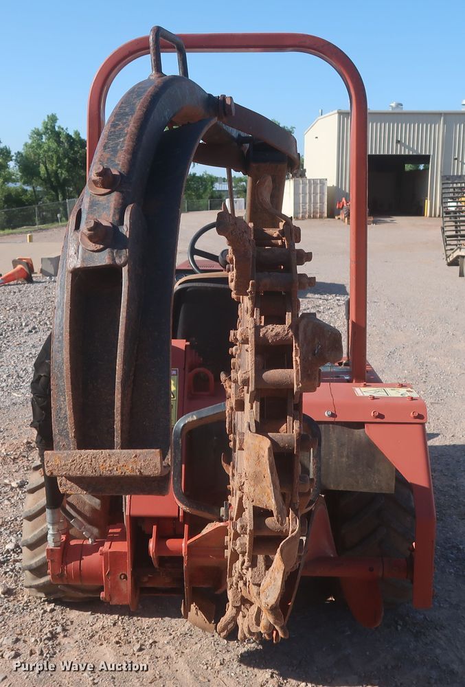 image for item IT9610 1997 Ditch Witch 3700  trencher