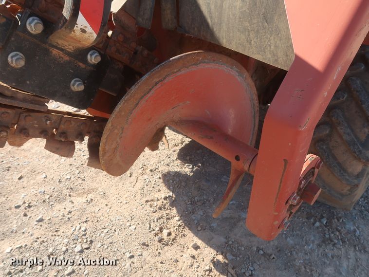image for item IT9610 1997 Ditch Witch 3700  trencher