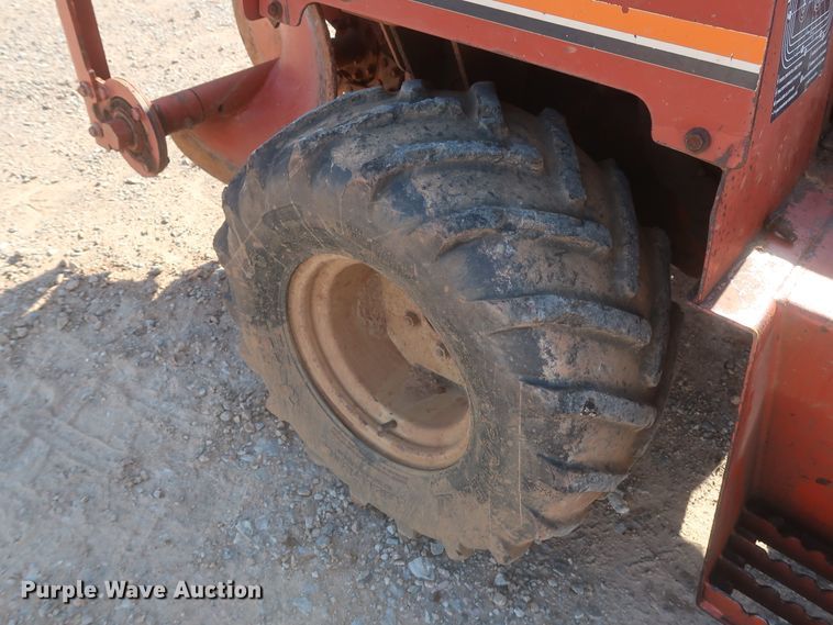 image for item IT9610 1997 Ditch Witch 3700  trencher