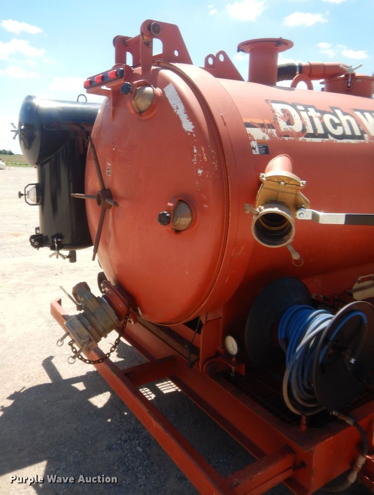 image for item IT9624 2009 Ditch Witch FX30  vacuum excavator