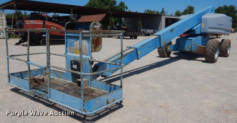 image for item IT9626 2006 Genie S60  boom lift