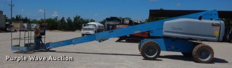 image for item IT9626 2006 Genie S60  boom lift
