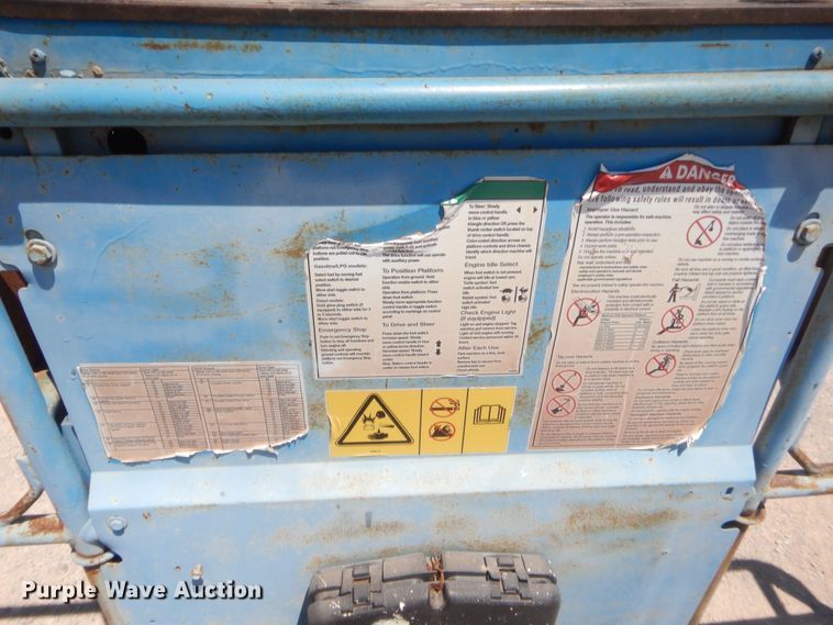 image for item IT9626 2006 Genie S60  boom lift