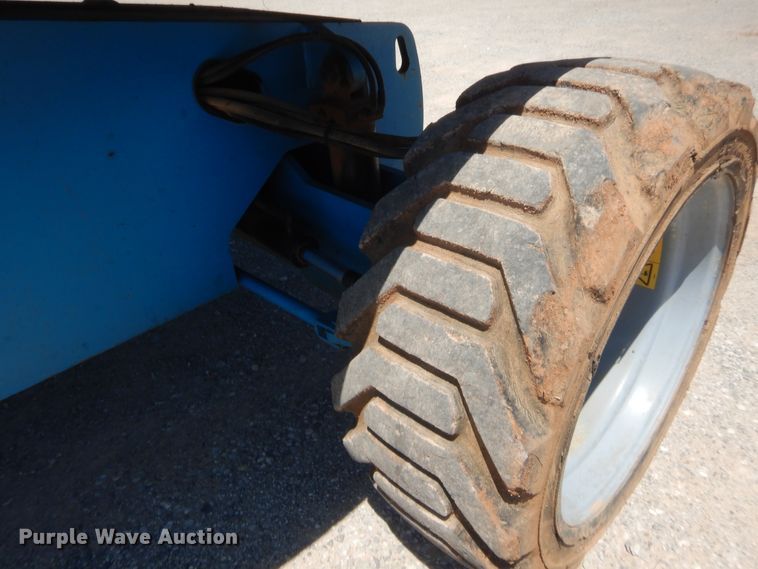 image for item IT9626 2006 Genie S60  boom lift