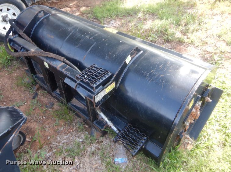 image for item IT9633 2012 Caterpillar LT18B  skid steer tiller