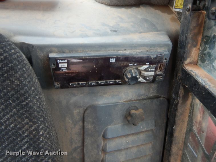 image for item IT9649 2014 Caterpillar 279D  tracked skid steer loader