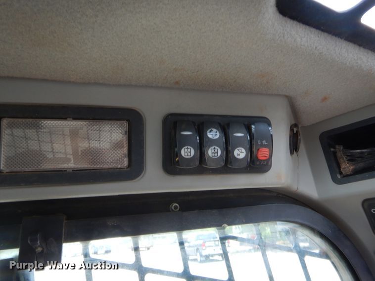 image for item IT9649 2014 Caterpillar 279D  tracked skid steer loader