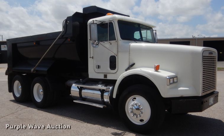 image for item IT9671 2009 Freightliner FLD120  dump truck