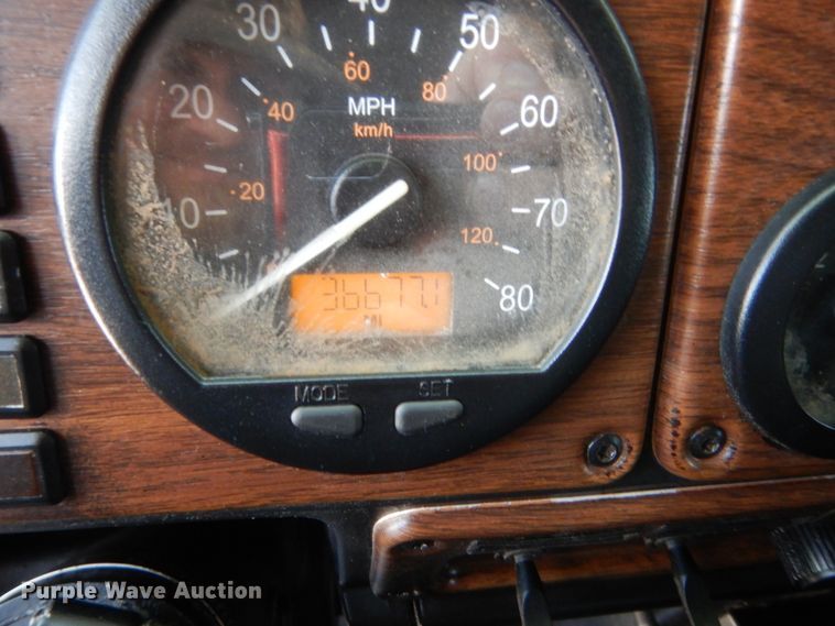 image for item IT9671 2009 Freightliner FLD120  dump truck