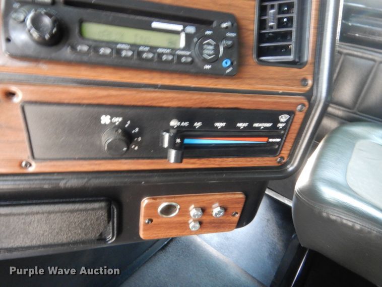 image for item IT9671 2009 Freightliner FLD120  dump truck